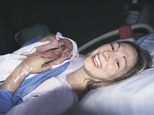 Tuvieron un hijo y no sabían que estaban embarazadas - Más de 2 de cada 1,000 partos